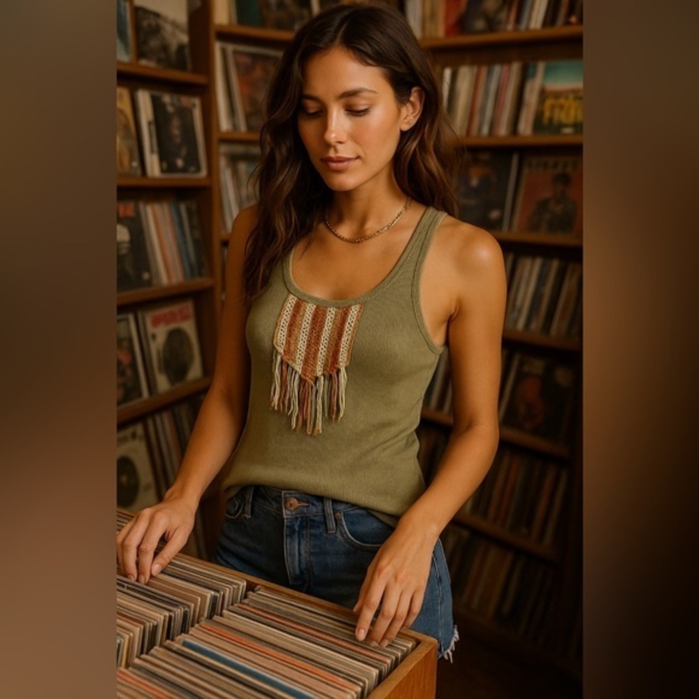 We The Free People Women's Army Green Taupe Ribbed Sleeveless Tee GUC L #1959